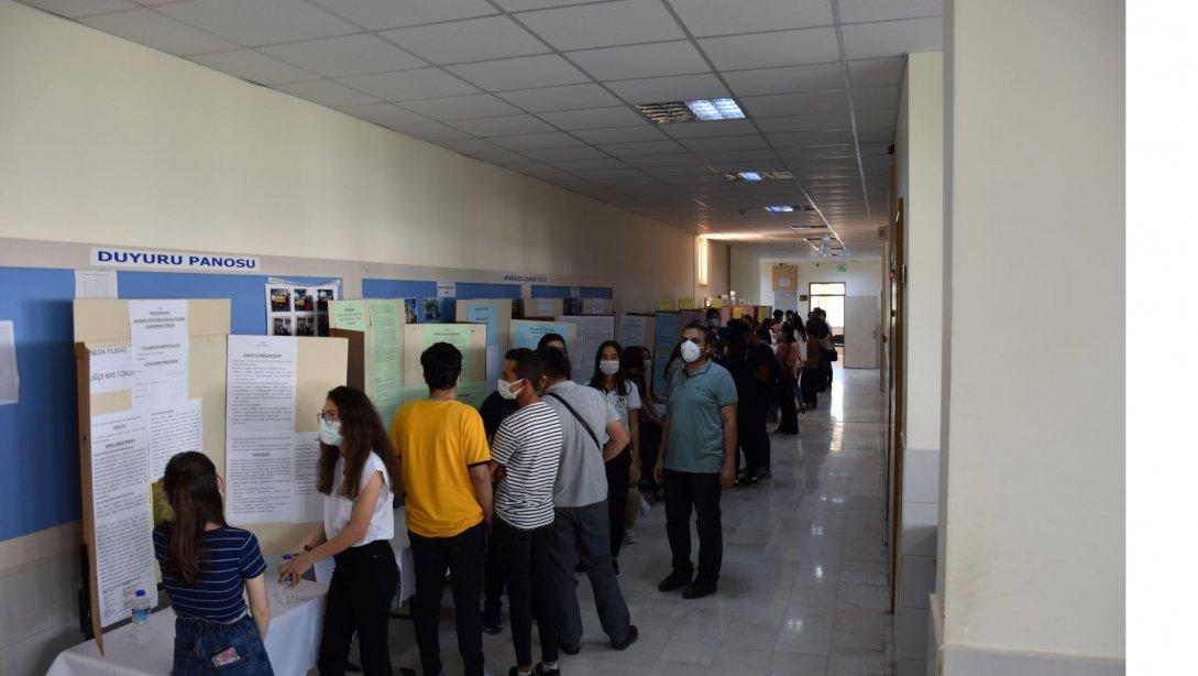 Bozyazı Anadolu Lisesi'nde 4006 TÜBİTAK Bilim Fuarı yapıldı.