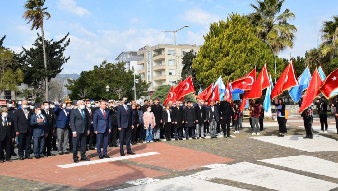 18 Mart Çanakkale Zaferi'nin 107. Yılı ve Şehitleri Anma Günü', düzenlenen törenle kutlandı.