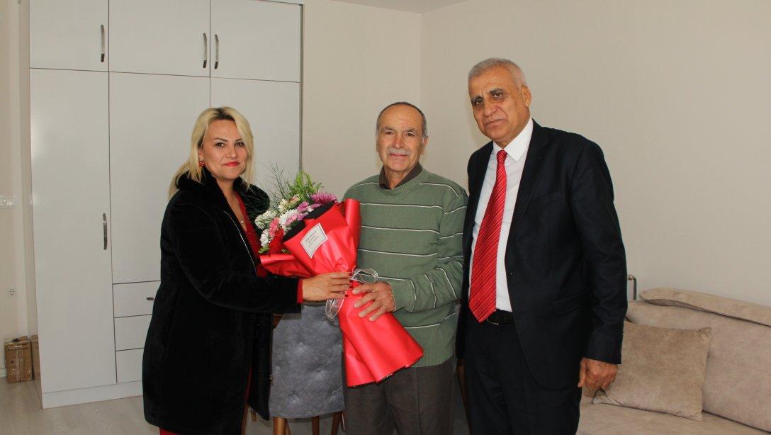 Emekli Öğretmen Recep Meydan'ı Ziyaret Edip Öğretmenler Günü'nü Kutladık